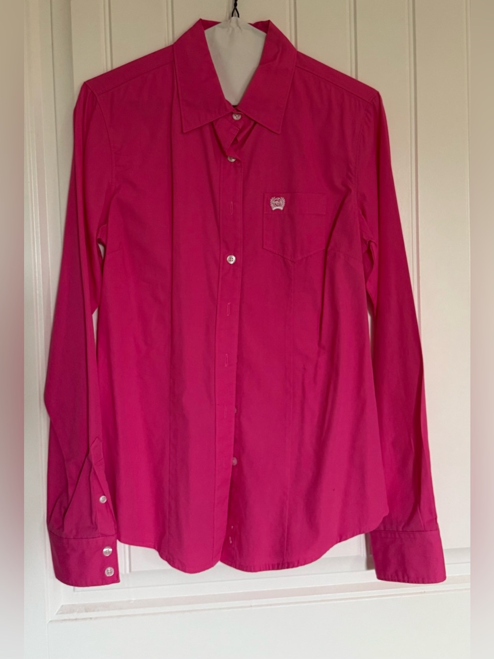 Cinch Women's Pink button down shirt - Picture 2 of 3